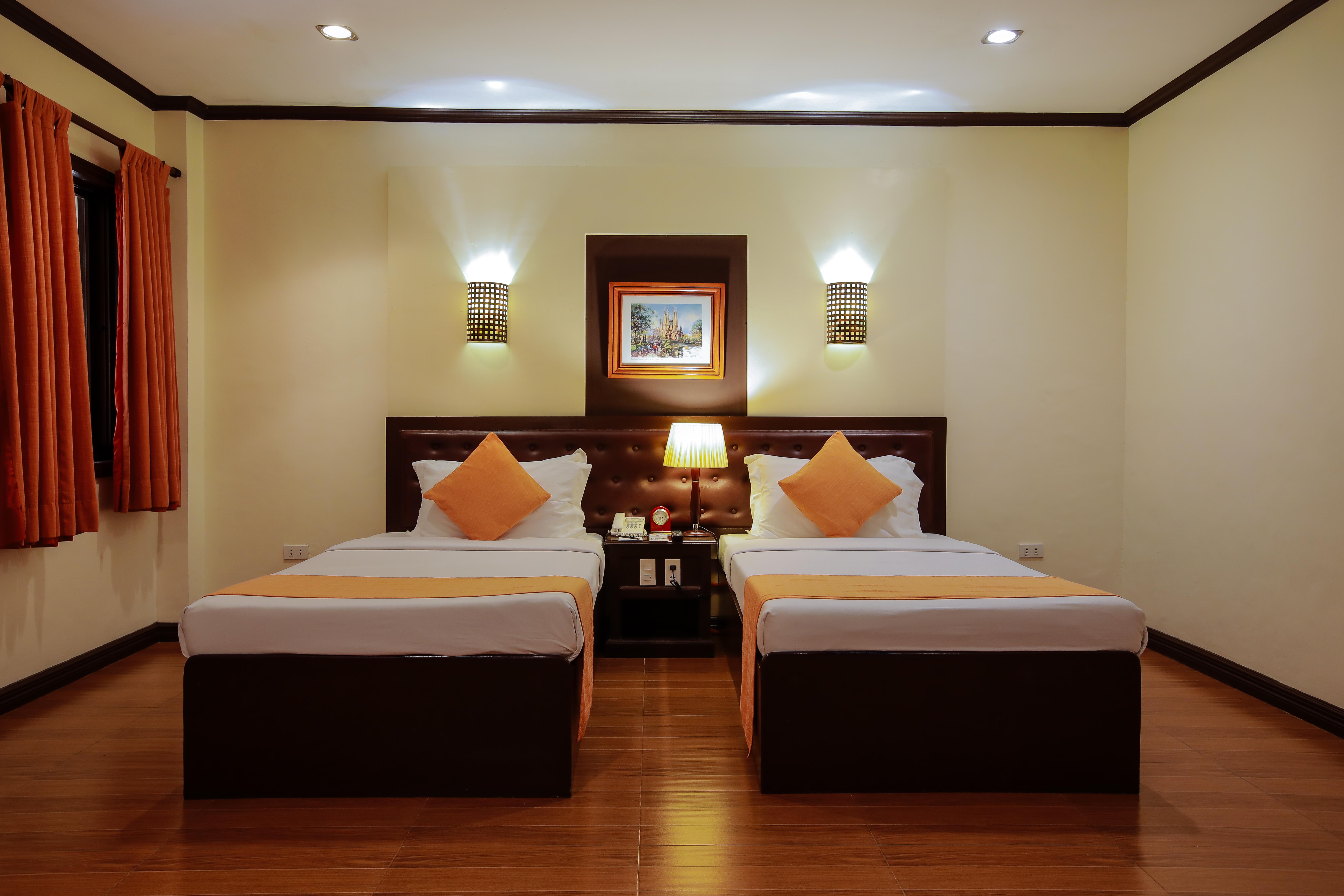 Paradise Garden And Convention Center Boracay Powered By Aston