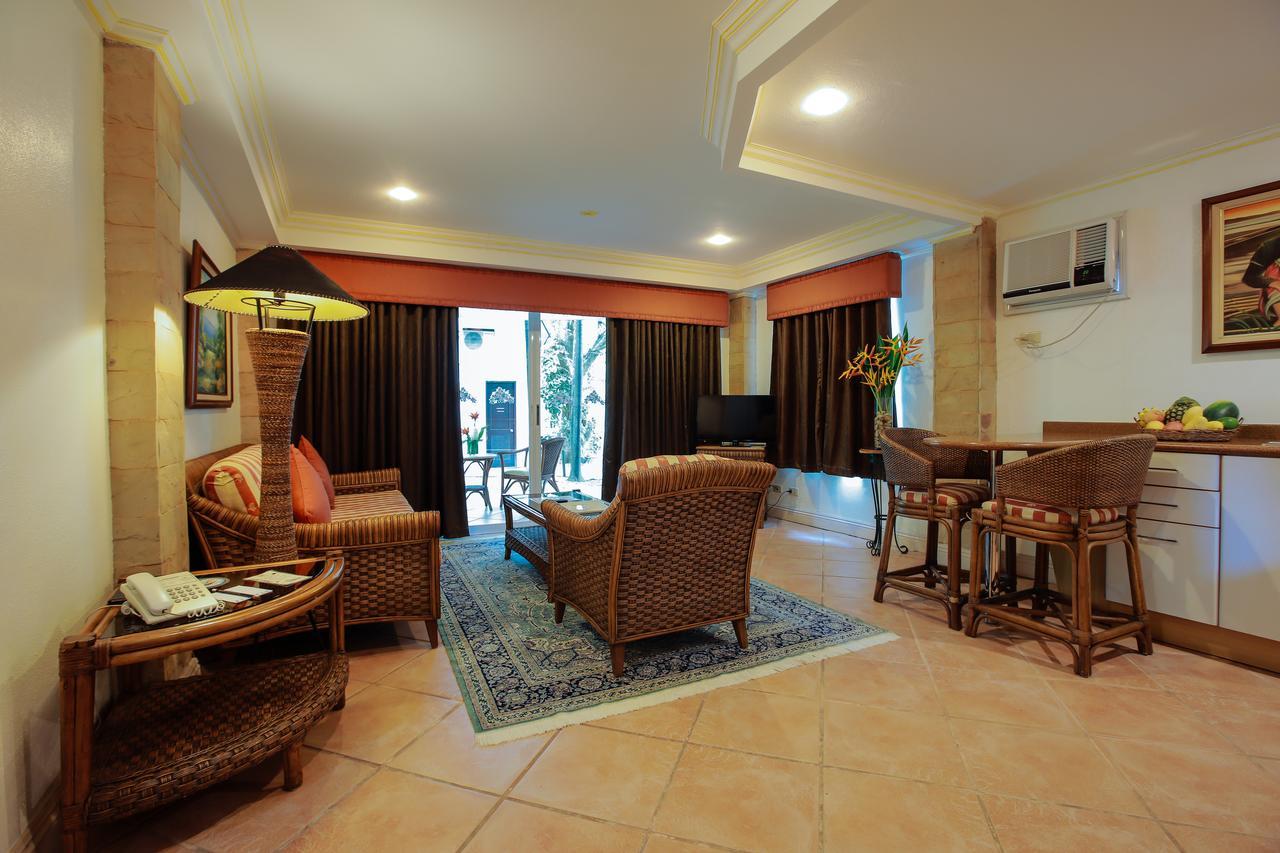Hotel Paradise Garden And Convention Center Boracay Powered By Aston 4*