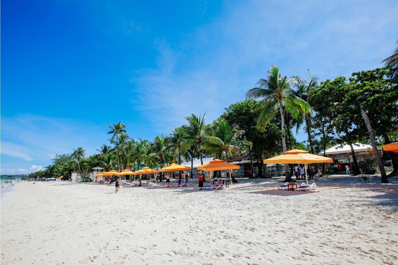 Paradise Garden And Convention Center Boracay Powered By Aston Hotel 4*