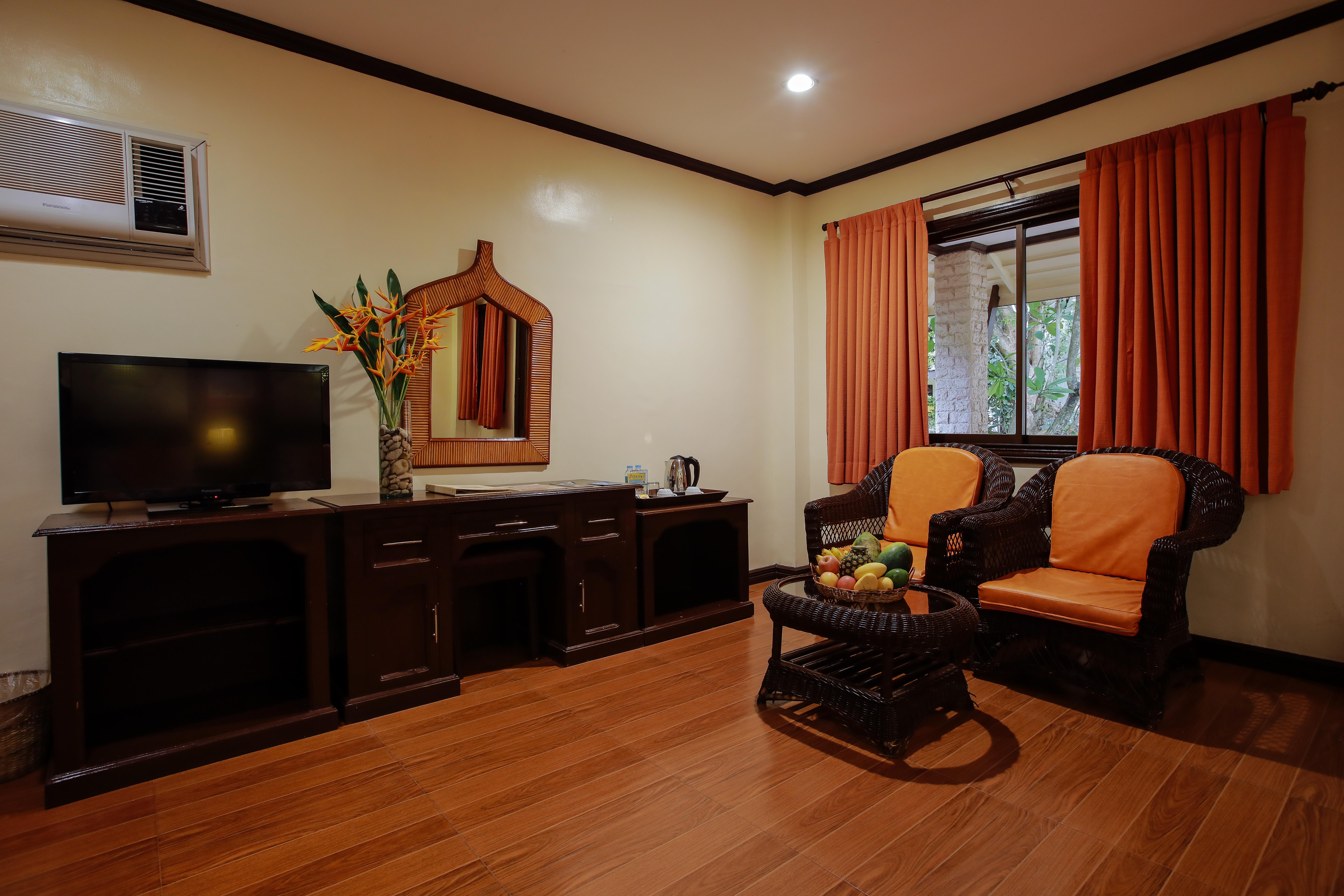 Paradise Garden And Convention Center Boracay Powered By Aston Hotel