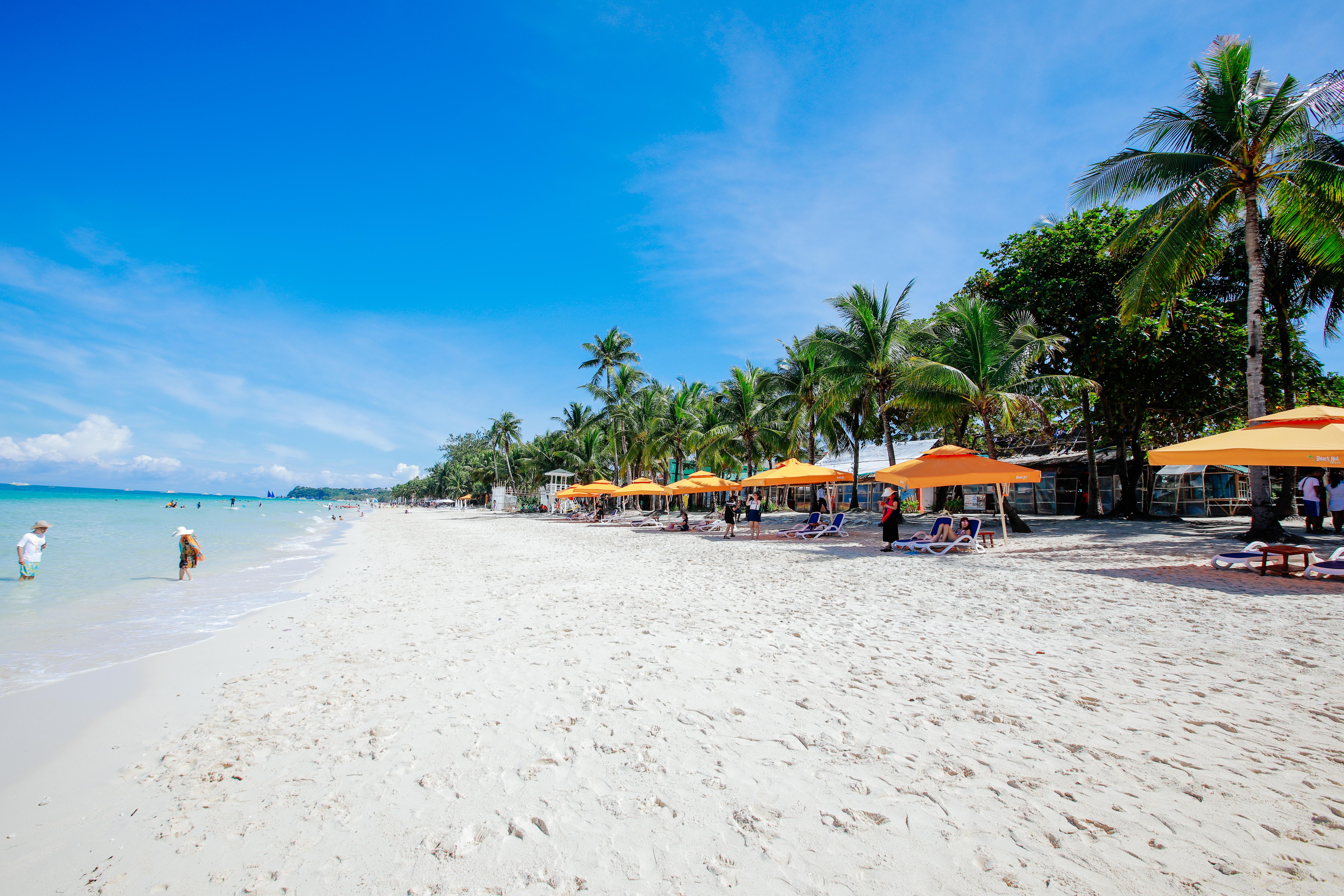 Paradise Garden And Convention Center Boracay Powered By Aston Hotel